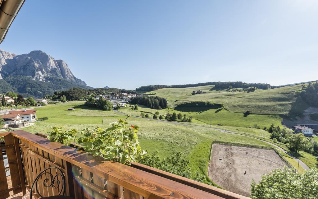 Hotel Alpenflora Castelrotto Exterior foto